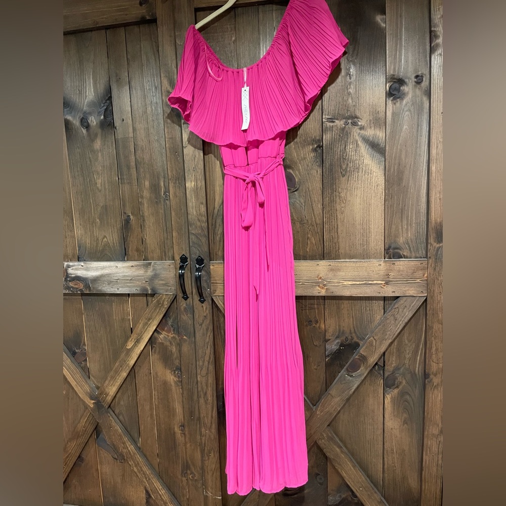 New with Tags, She + Sky pink pleated maxi dress! Size Medium.